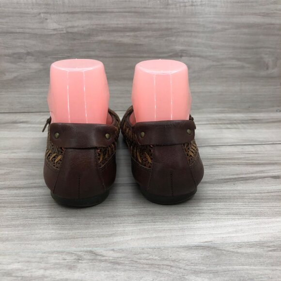 Nurture Flats Women's 9 Brown Leather Slip On Buckle Strap Sandal Shoes - Picture 9 of 12